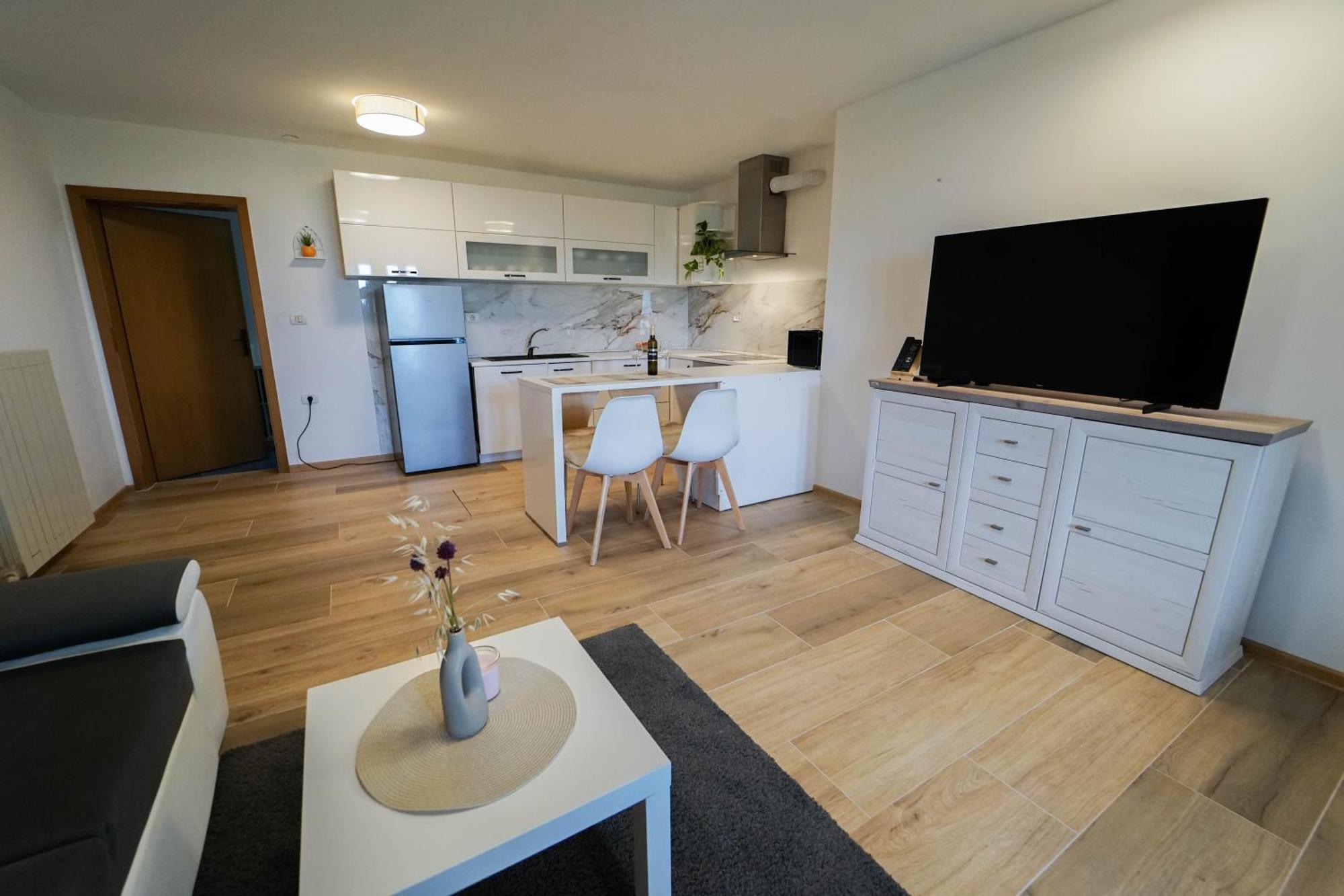 Apartment Moon Pobegi Eksteriør billede