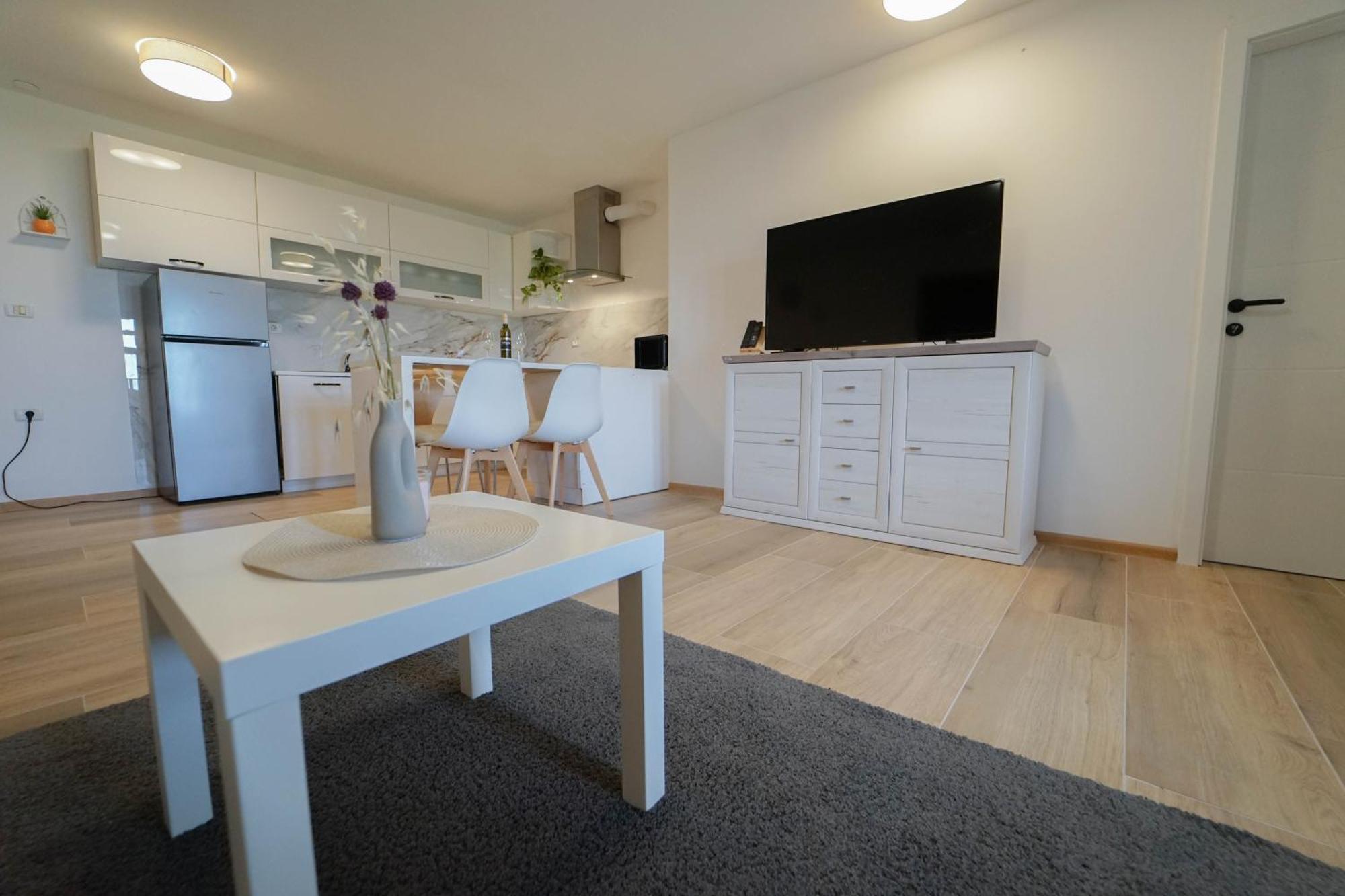 Apartment Moon Pobegi Eksteriør billede